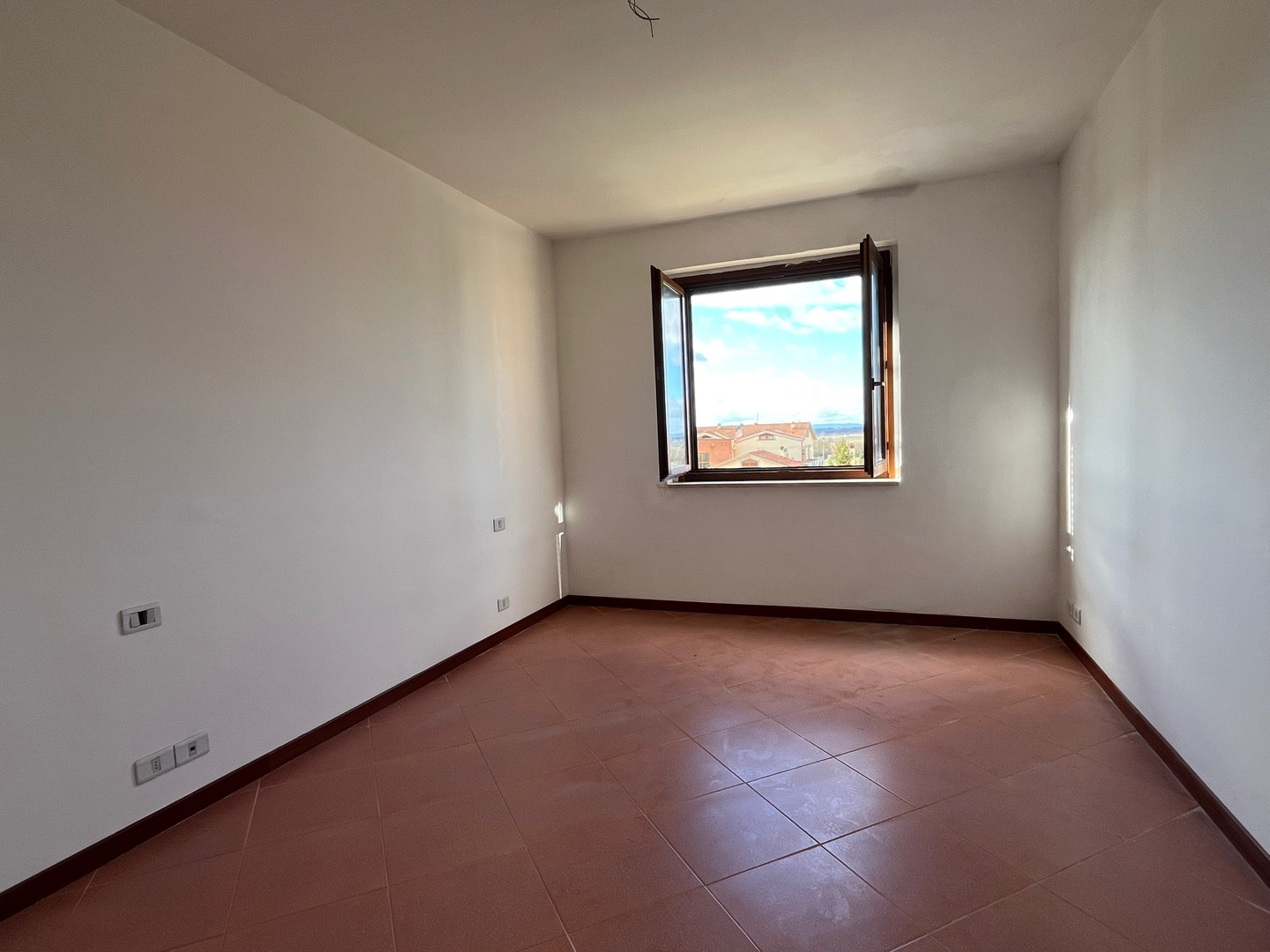 AV 1843_a_5_6 – 11 APPARTAMENTI ULTIMO PIANO CON MANSARDA E GARAGE CAMUCIA