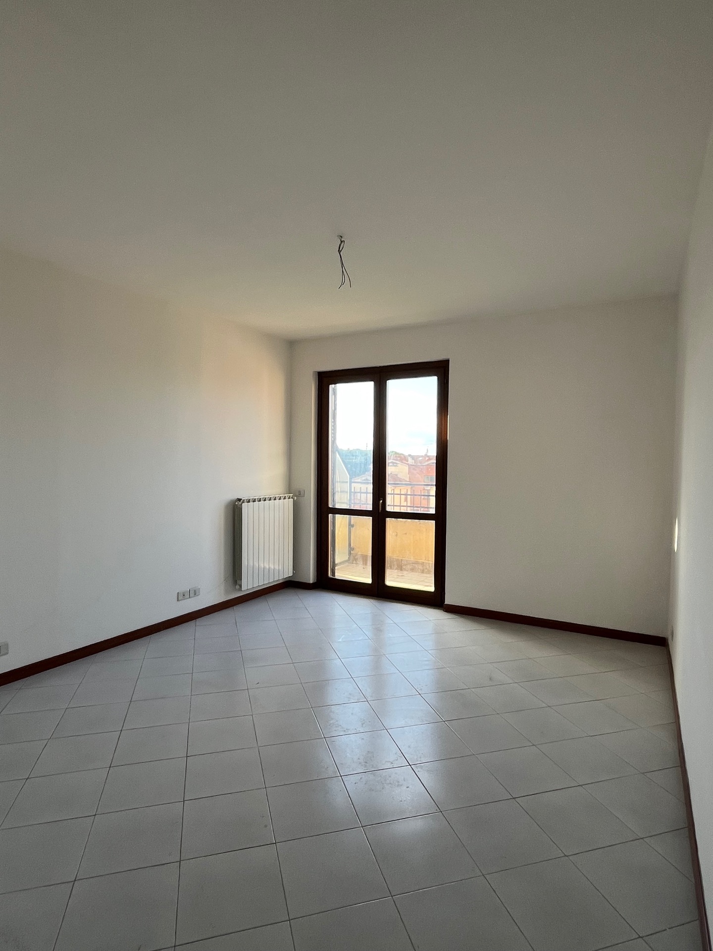 AV 1843_a_5_6 – 25 APPARTAMENTI ULTIMO PIANO CON MANSARDA E GARAGE CAMUCIA