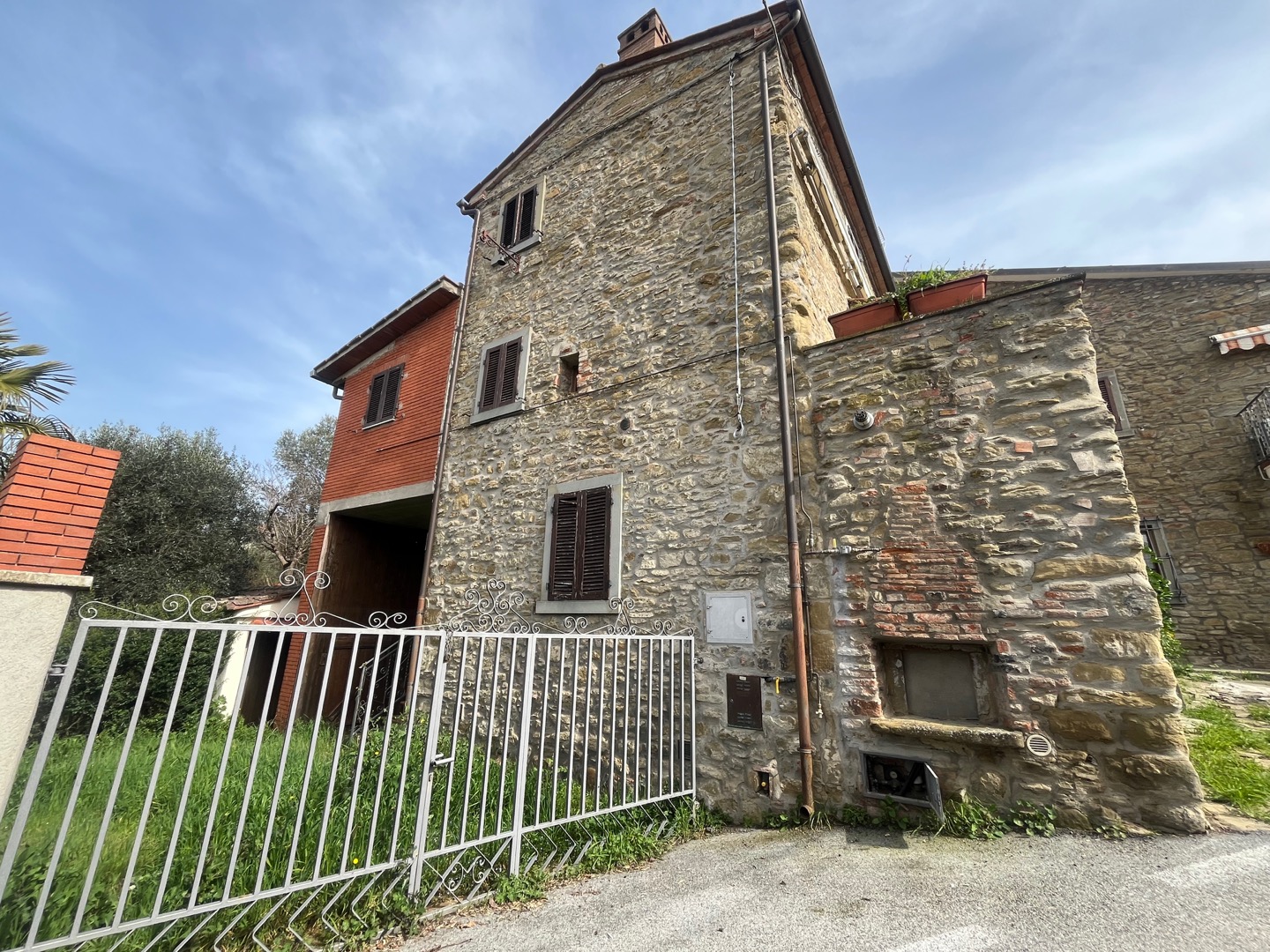 AV 1888 – 7 ABITAZIONE IN PIETRA TERONTOLA ALTA