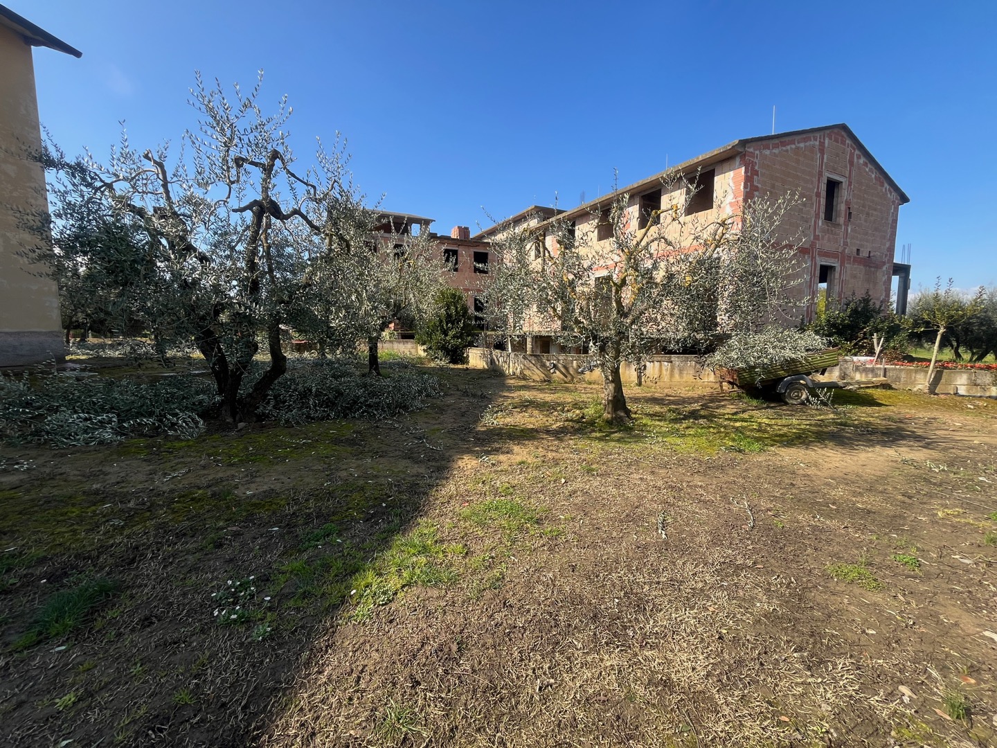 AV 1891 – 9 ABITAZIONE SINGOLA CON TERRENO CORTONA FRATTA