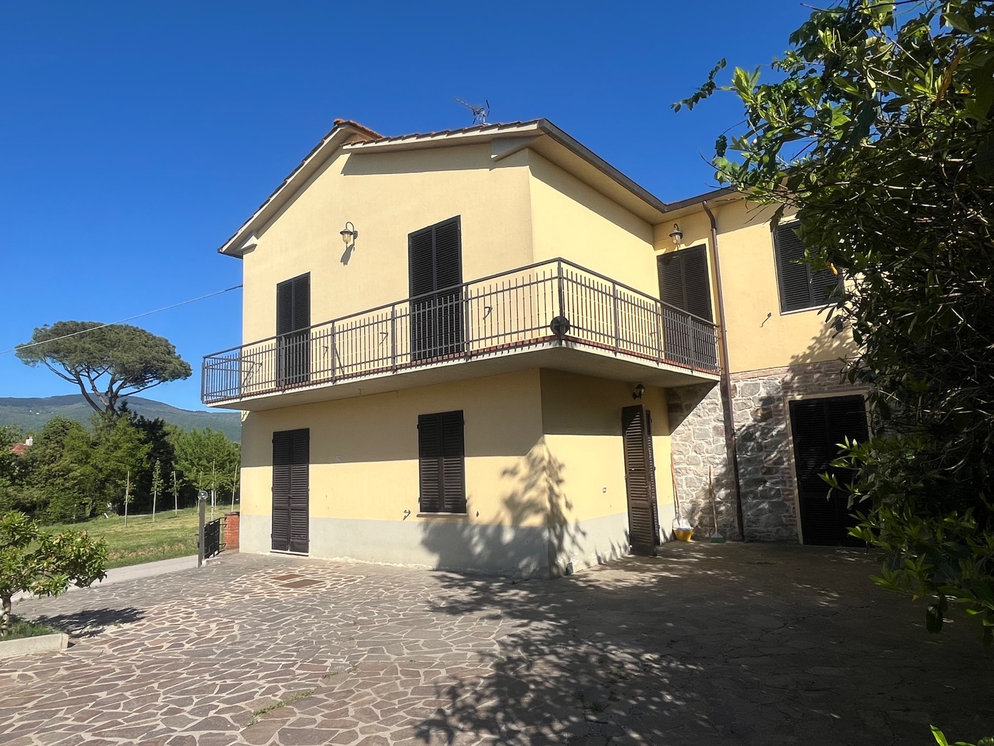 AV 1512 – 4 ABITAZIONE CORTONA LOC. FRATTA SANTA CATERINA