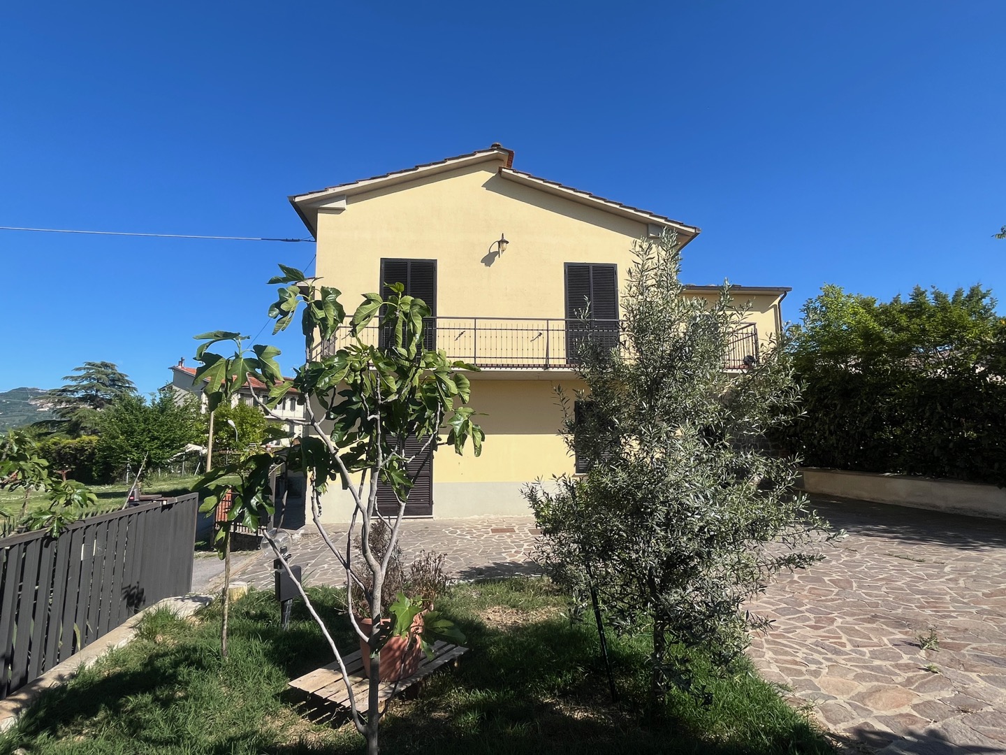 AV 1512 – 5 ABITAZIONE CORTONA LOC. FRATTA SANTA CATERINA