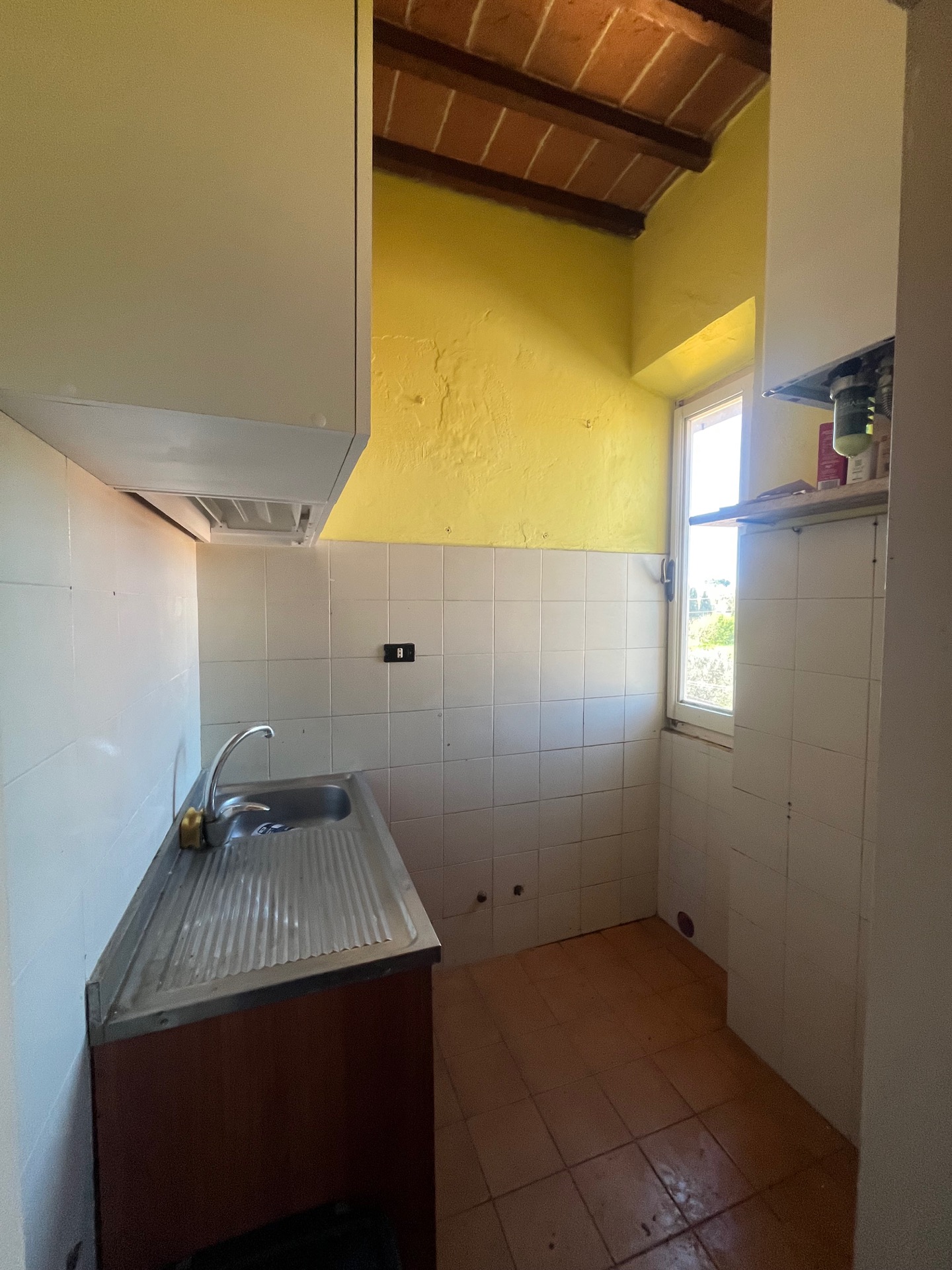 AV 1602 – 7 MINI APPARTAMENTO CAMUCIA MONSIGLIOLO