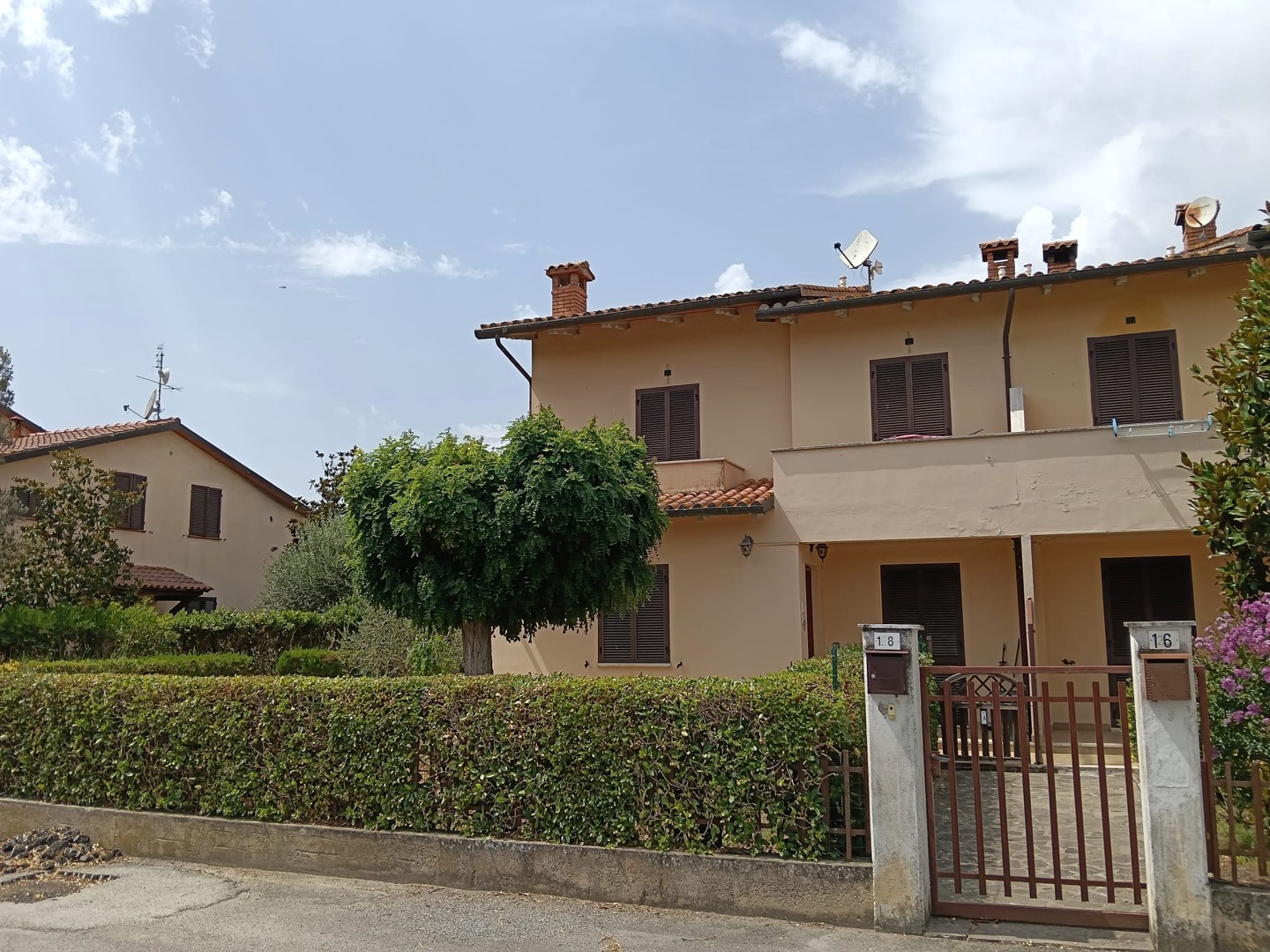 AV 1672 – 1 APPARTAMENTO CON GIARDINO LOCALITA’ BADIACCIA