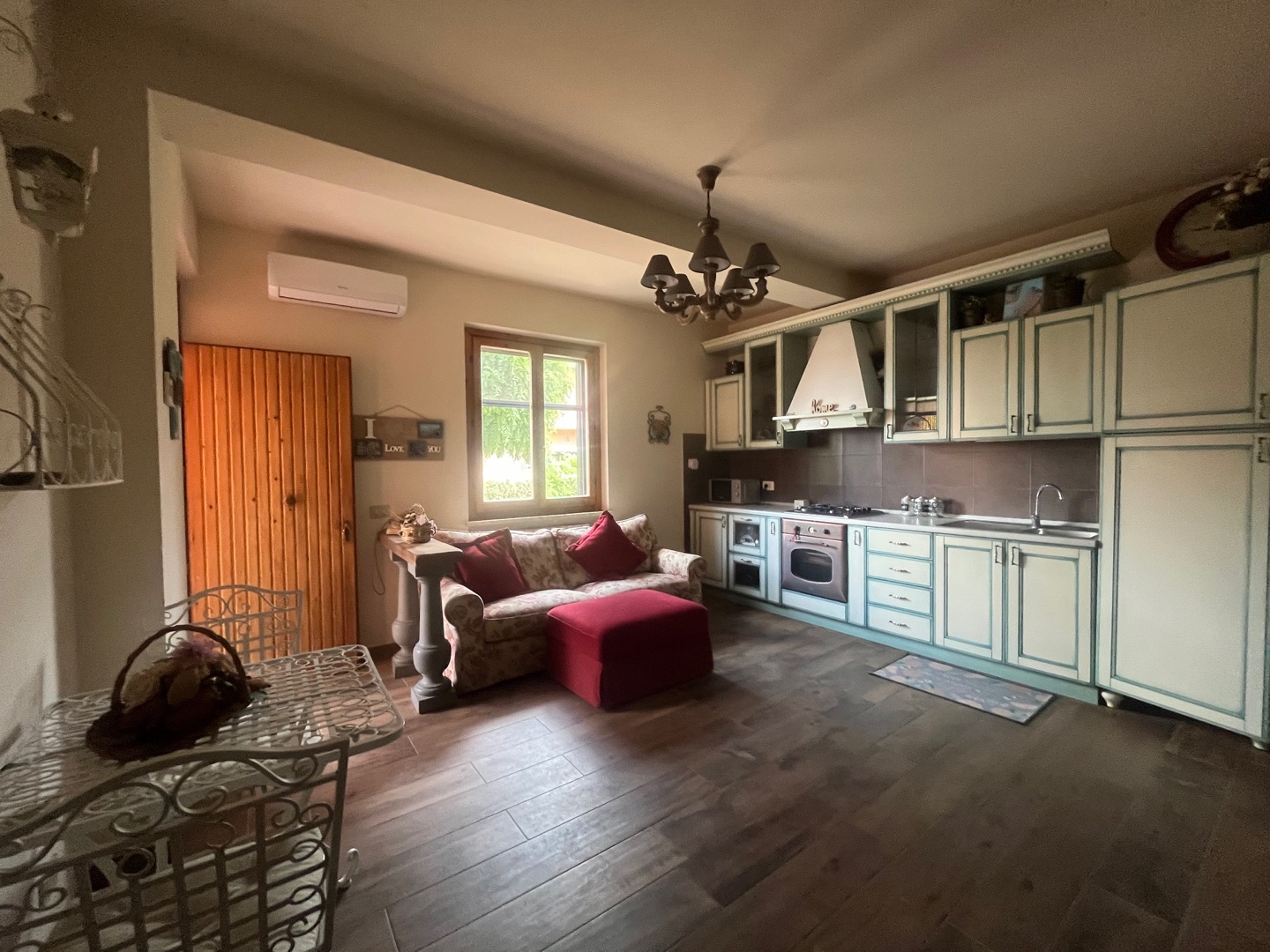AV 1672 – 19 APPARTAMENTO CON GIARDINO LOCALITA’ BADIACCIA