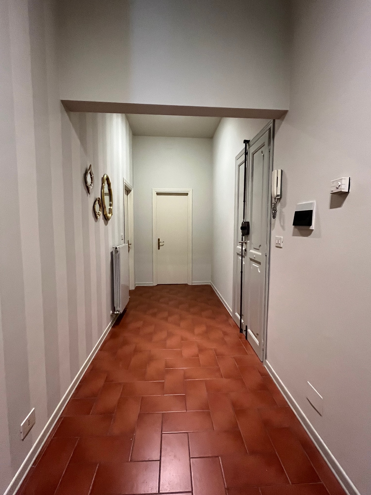 Appartamento Via Quinto Zampagni – 18 AFFITTO BELL’APPARTAMENTO ARREDATO CAMUCIA CENTRO