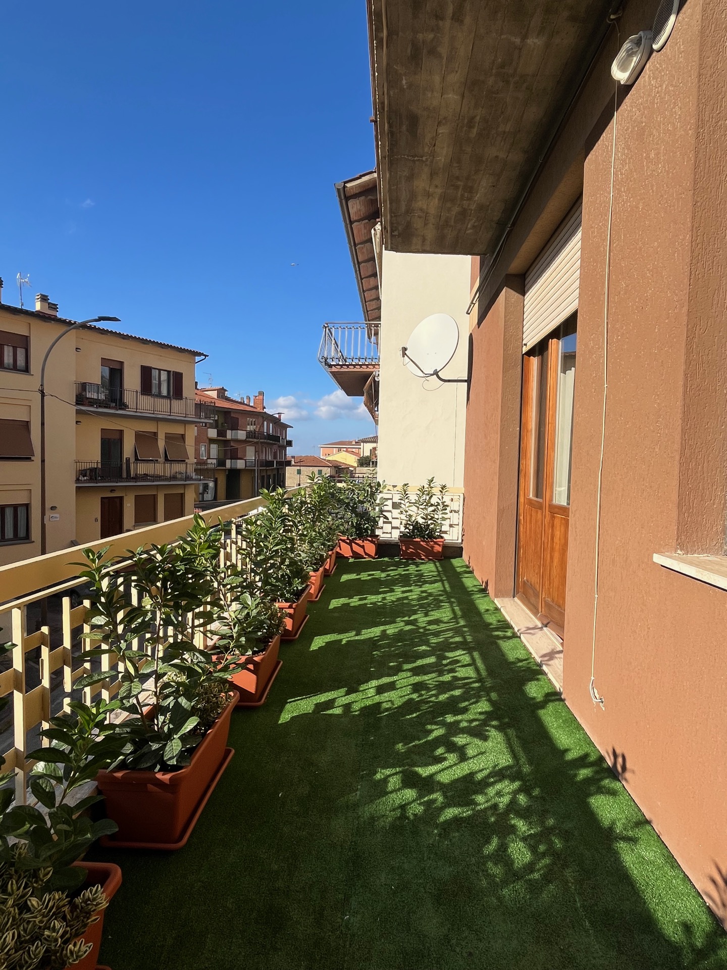Appartamento Via Quinto Zampagni – 5 AFFITTO BELL’APPARTAMENTO ARREDATO CAMUCIA CENTRO
