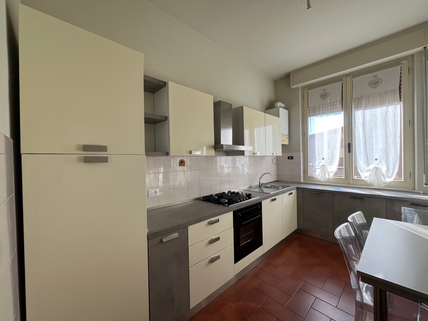 Appartamento Via Quinto Zampagni – 9 AFFITTO BELL’APPARTAMENTO ARREDATO CAMUCIA CENTRO