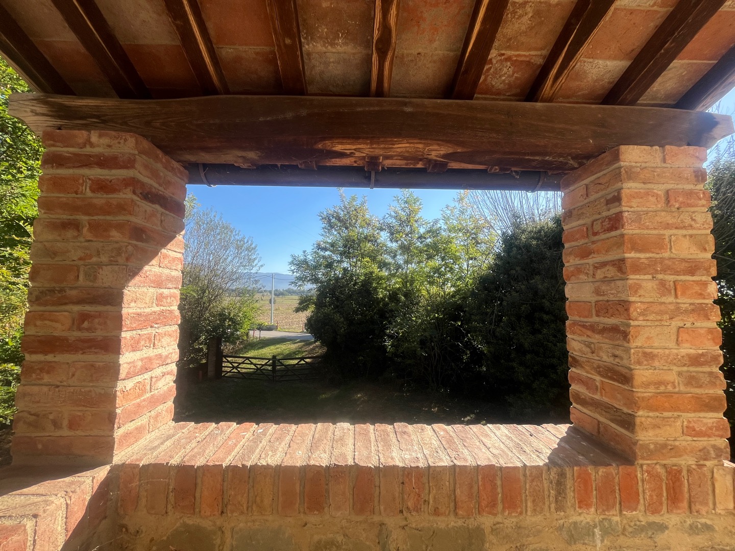 AV 1899_ – 13 CASOLARE INDIPENDENTE CORTONA CAMPAGNA
