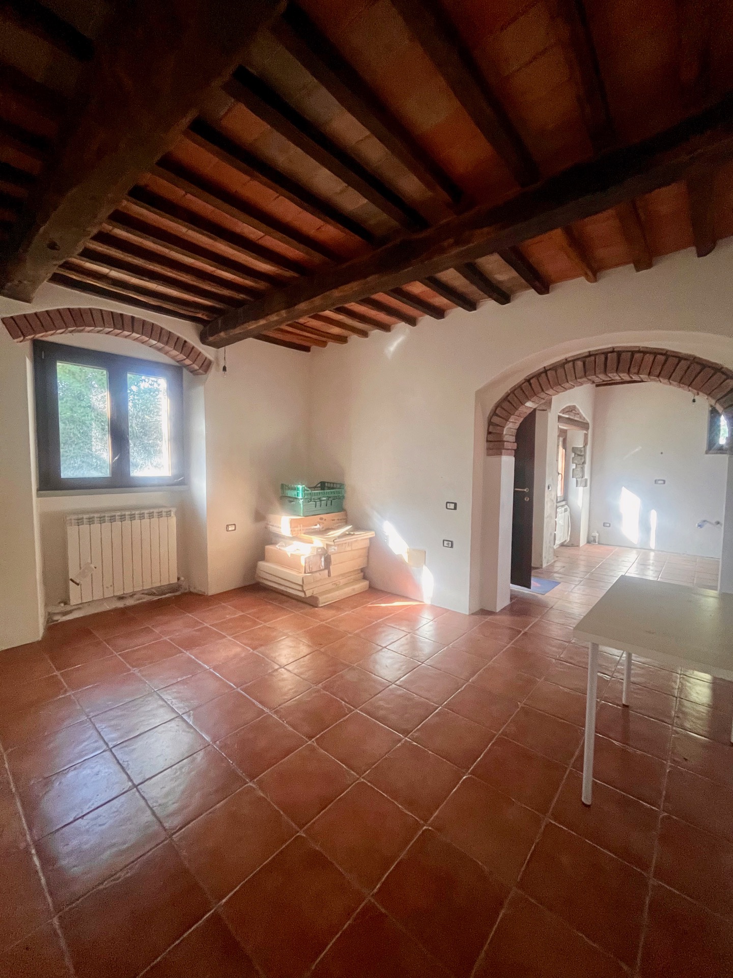 AV 1899_ – 25 CASOLARE INDIPENDENTE CORTONA CAMPAGNA