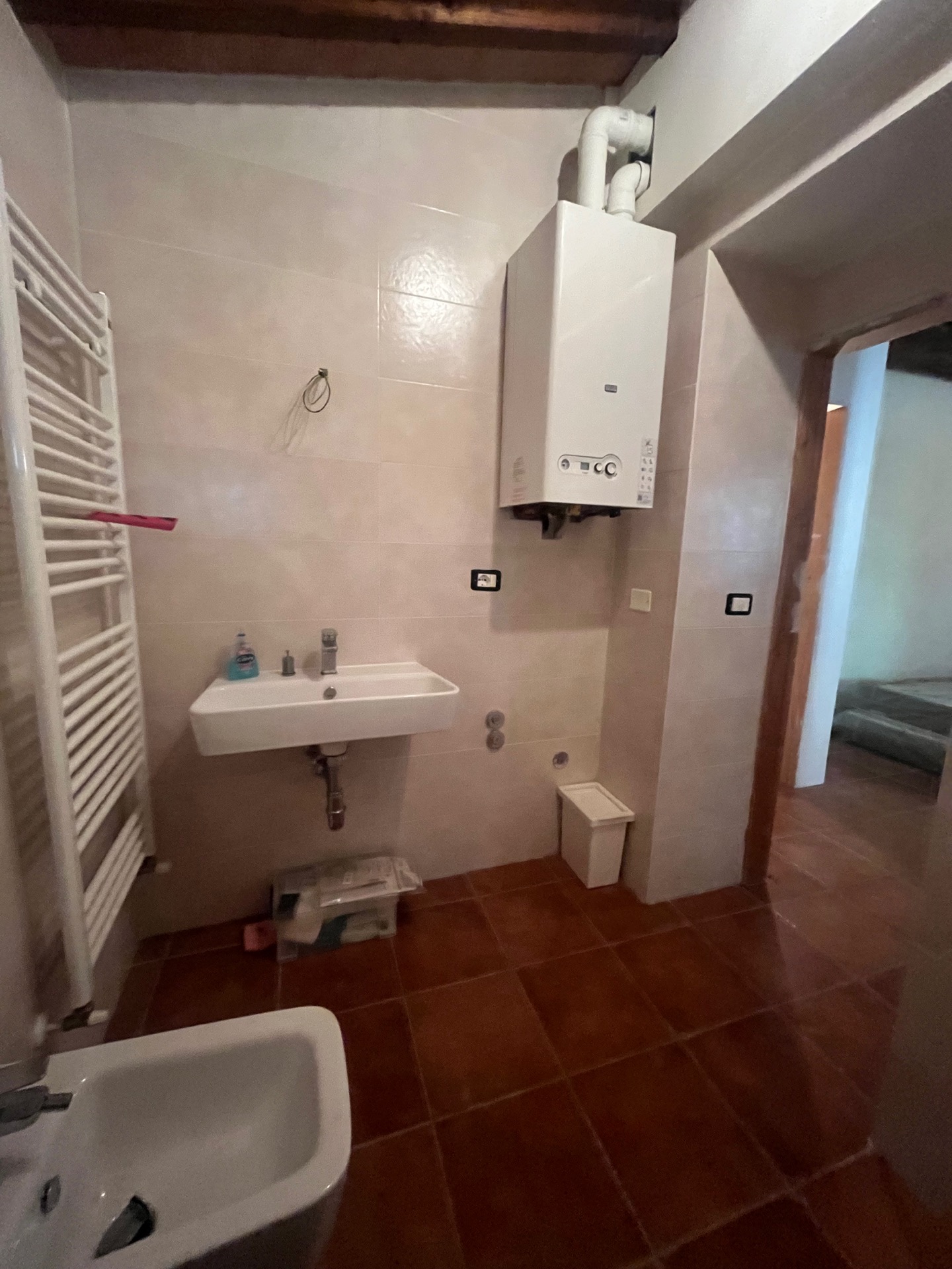 AV 1899_ – 34 CASOLARE INDIPENDENTE CORTONA CAMPAGNA