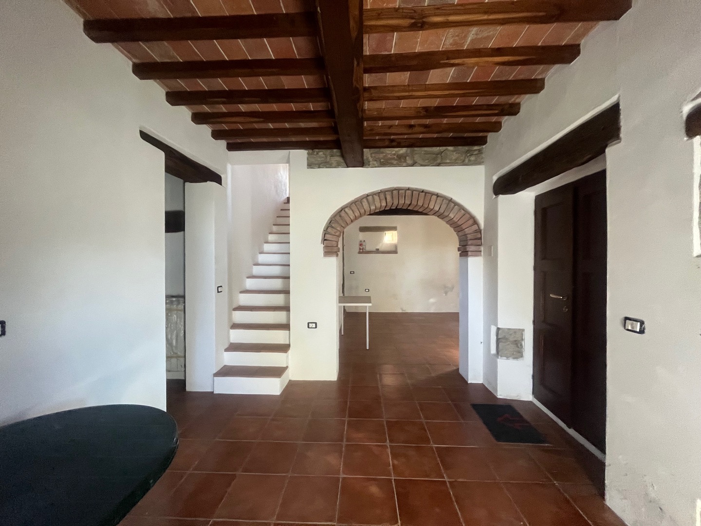 AV 1899_ – 36 CASOLARE INDIPENDENTE CORTONA CAMPAGNA
