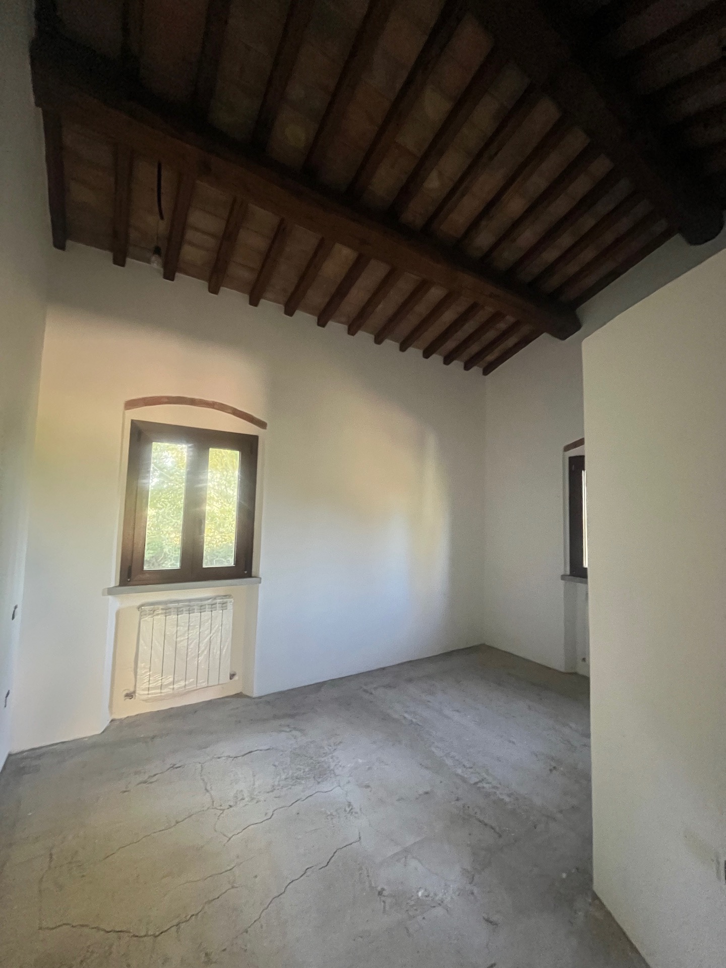 AV 1899_ – 43 CASOLARE INDIPENDENTE CORTONA CAMPAGNA