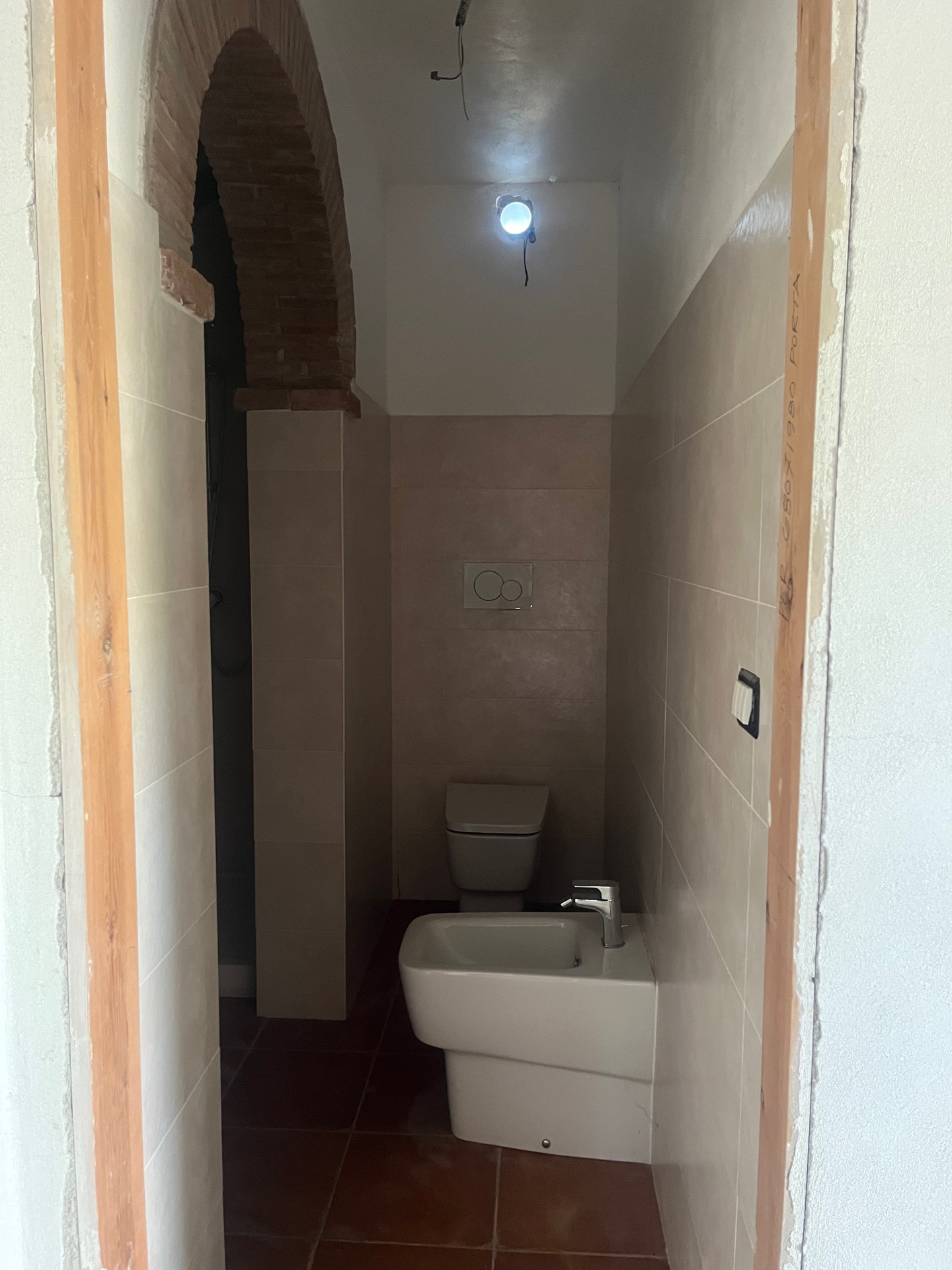 AV 1899_ – 44 CASOLARE INDIPENDENTE CORTONA CAMPAGNA