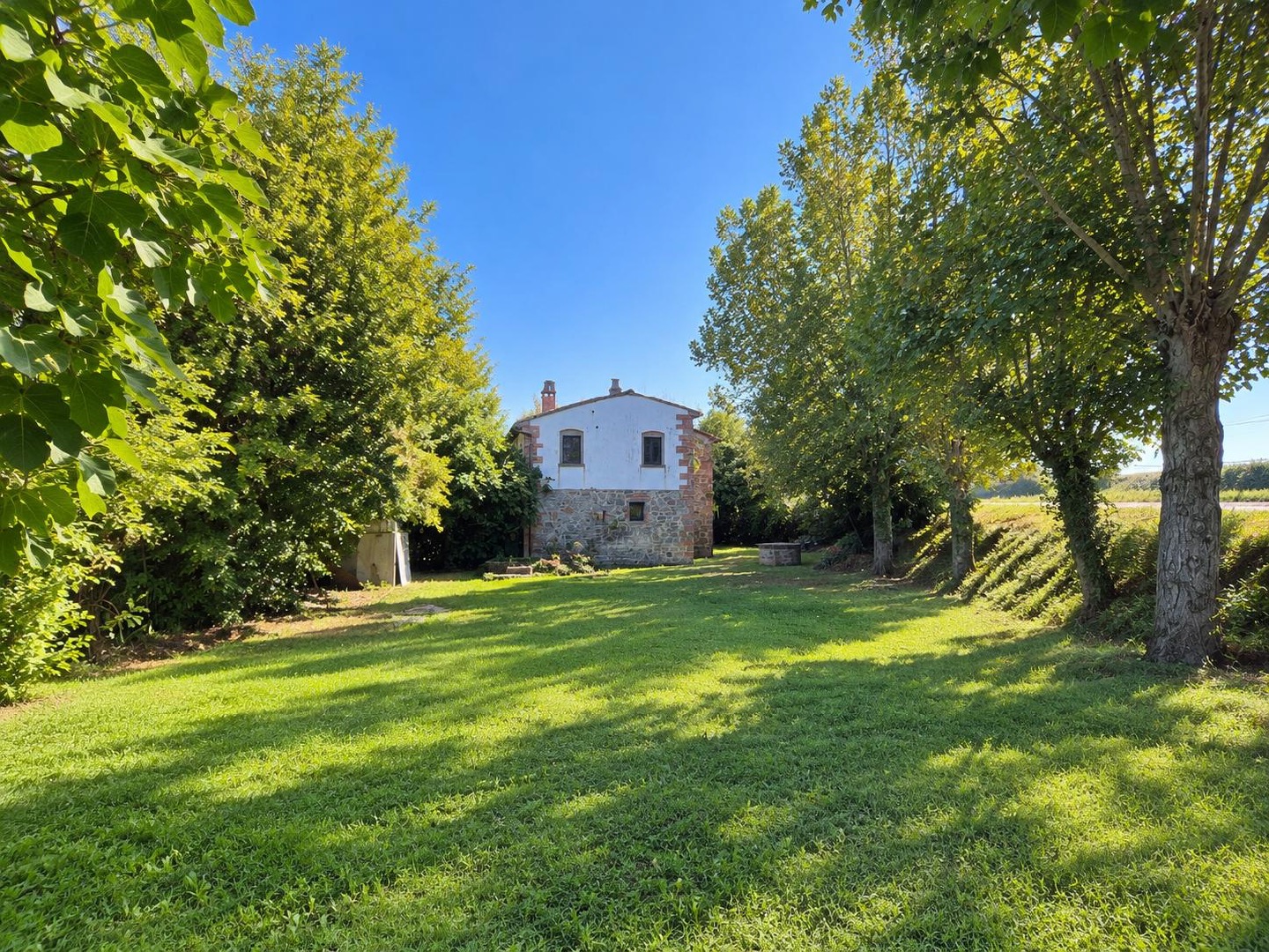 AV 1899_ – 5 CASOLARE INDIPENDENTE CORTONA CAMPAGNA