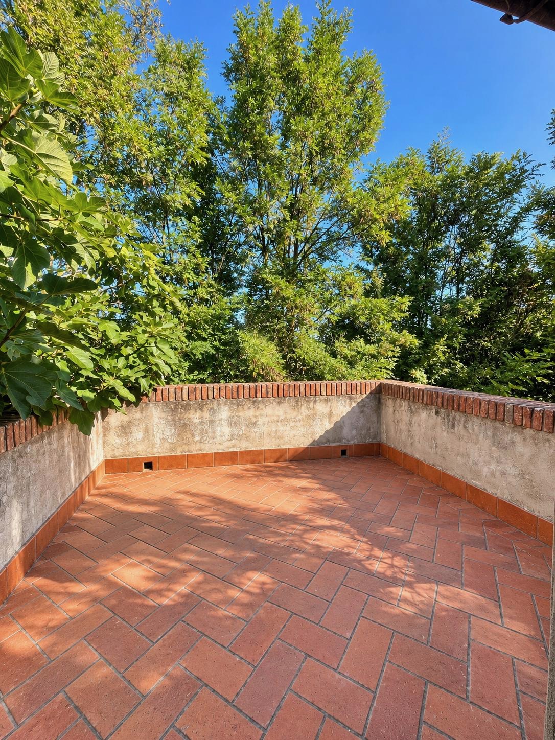 AV 1899_ – 51 CASOLARE INDIPENDENTE CORTONA CAMPAGNA